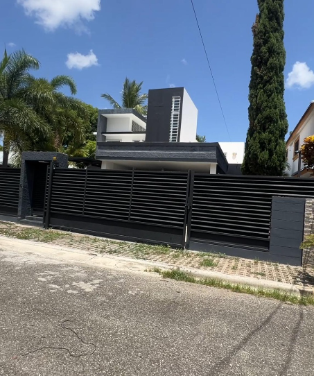 Villa residencial moderna en Santiago